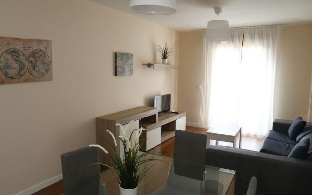 Apartamento Turistico Puente Romano P4 2 A