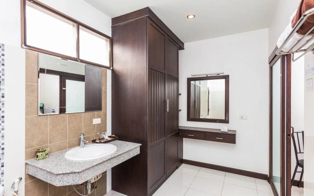 Phuket Monaburi Boutique Hotel