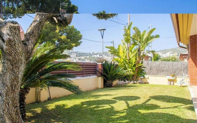 R88 Casa Alegre