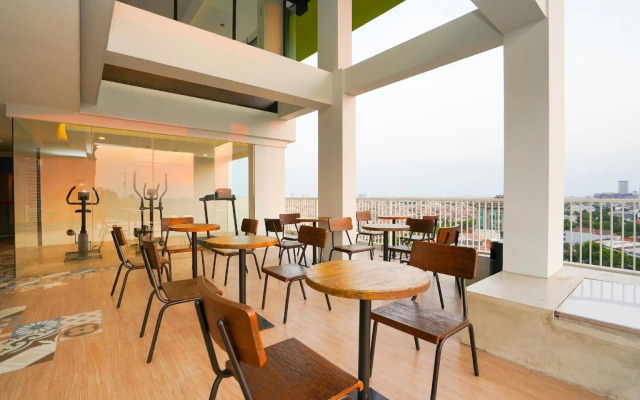 The Life Styles Hotel Surabaya