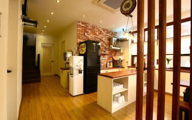 jeonju yujeonggeseuteuhauseu