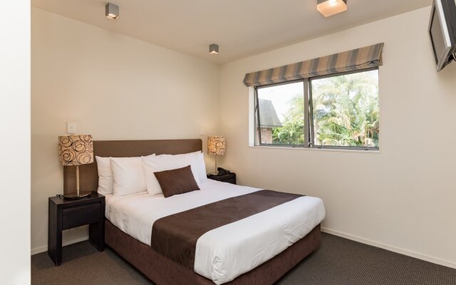 Sea Spray Suites