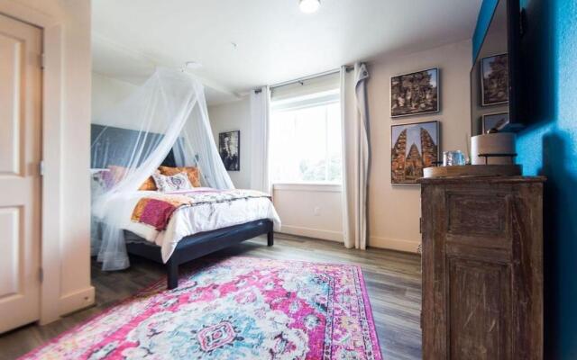 Bishop Arts Hotel by Qresorts.