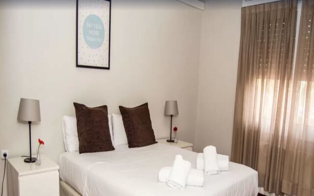 Apartamentos Turisticos Madanis