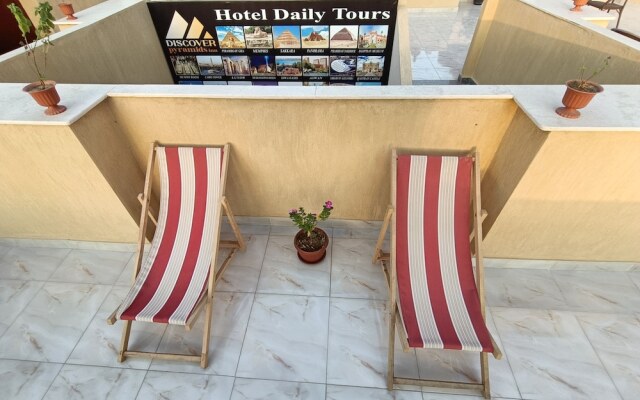 DISCOVER Pyramids inn