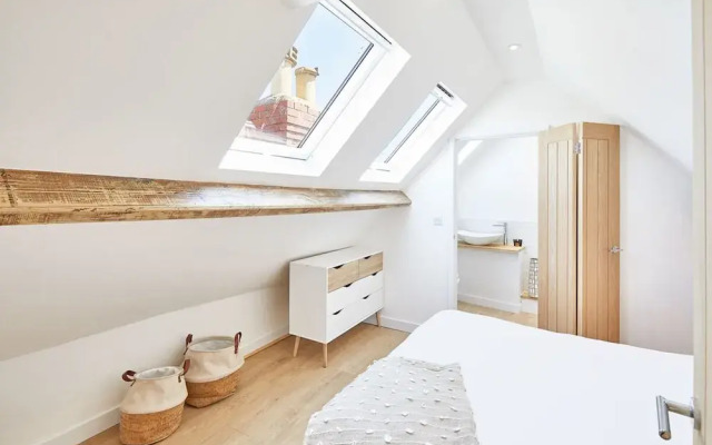 Host Stay Cosy Coastal Golden Lion Apartments
