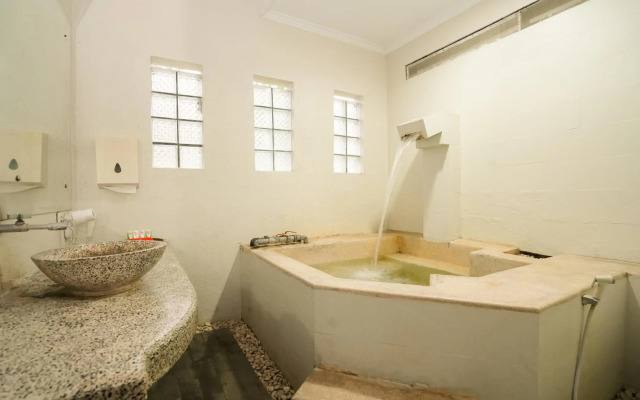Sabda Alam Hotel Resort