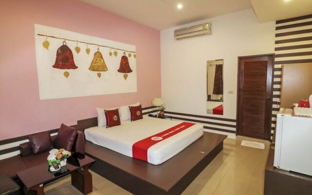 Nida Rooms Lavendar Moon Old Phuket