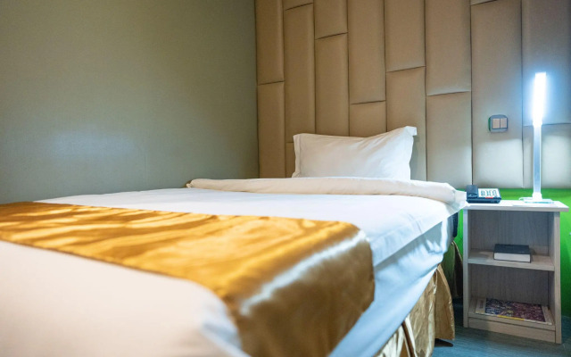 Felicity Island Hotel