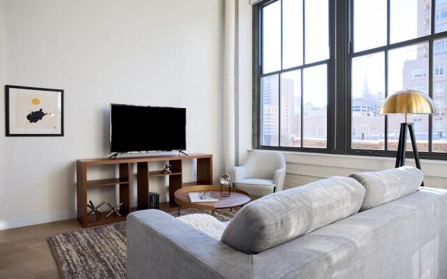 Contemporary Museum District Suites by Sonder