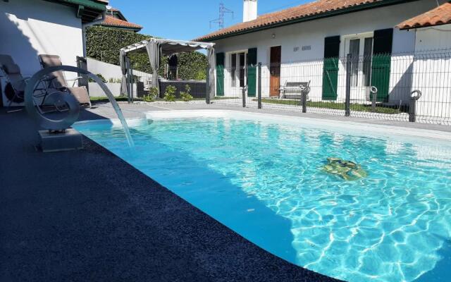 Maison Urrugne, 4 pièces, 6 personnes - FR-1-239-633