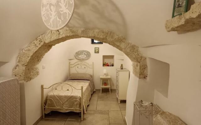 Trullo Oron Call by Pugliadamare