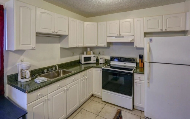 Richard's Motel Studio