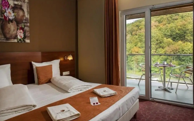 Patak Park Hotel