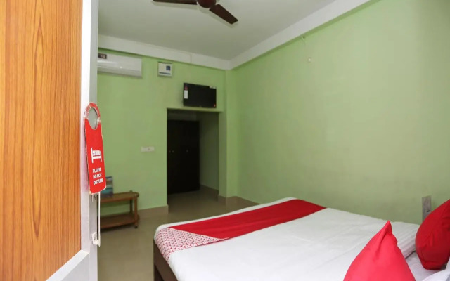 OYO 22561 Somnath Rest House