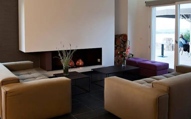 Orizontes View Hotel