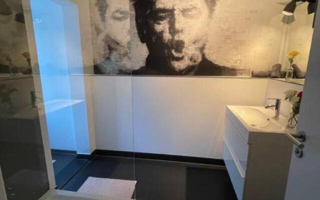 Modernes Apartment mit Ausblick stadtnah