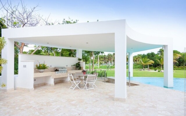 Luxury 5-room Modern Villa With Movie Theater at Exclusive Punta Cana Golf and Beach Resort