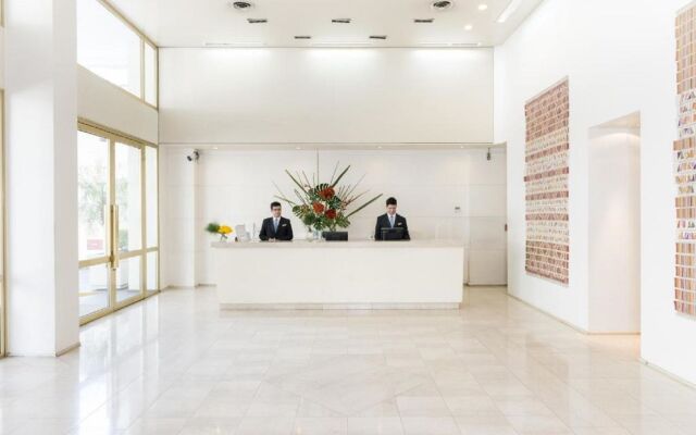 Loi Suites Recoleta Hotel