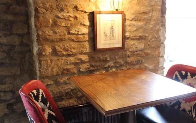 Woodstock Arms