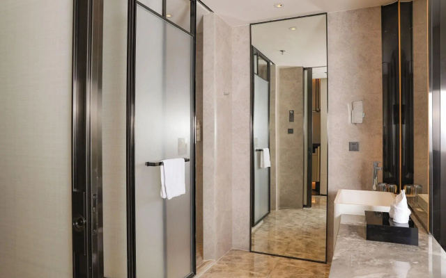 Courtyard by Marriott Shenzhen Northwest