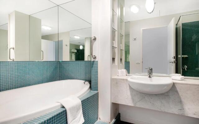 Melbourne CBD Central Apartment Hotel