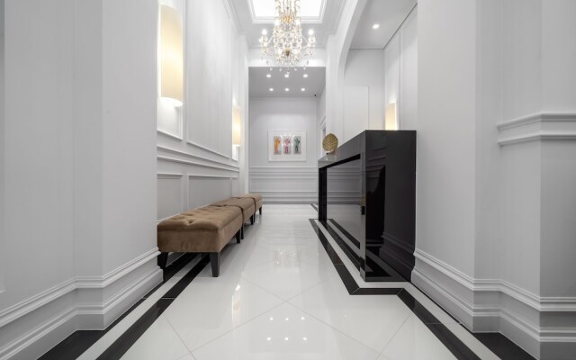 Praxitelous Luxury Suites