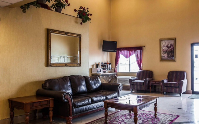Quality Inn O'Fallon IL - St. Louis