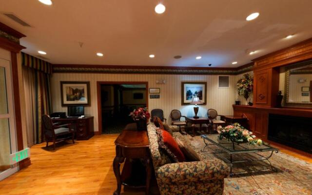 Country Inn & Suites by Radisson, Michigan City, IN