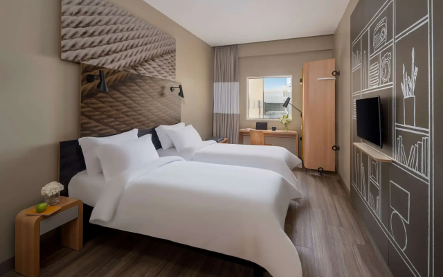 ibis Jeddah Malik Road