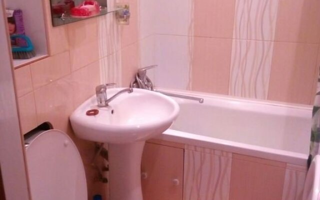 Na Zhitomirskoj Apartments