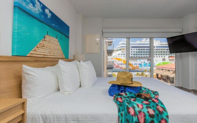 Upscale Studio City and Harbor Views Urban Oasis