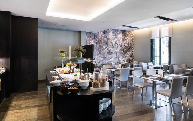 Catalonia Catedral Hotel