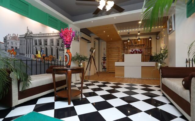 OYO Flagship 604 Ballygunj Kolkata