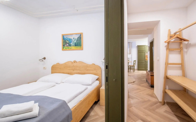Apartment House Berghi II
