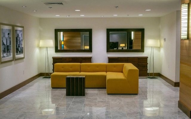 Holiday Inn Golden Gateway by IHG