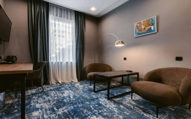 Отель Splendid Tbilisi