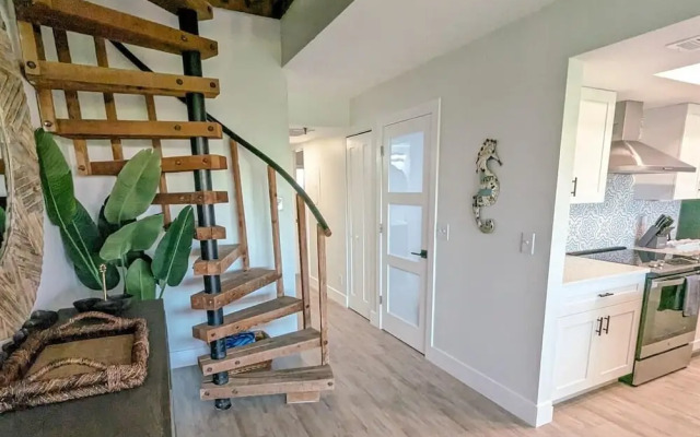 The Intercoastal #205 - Beachy Chic