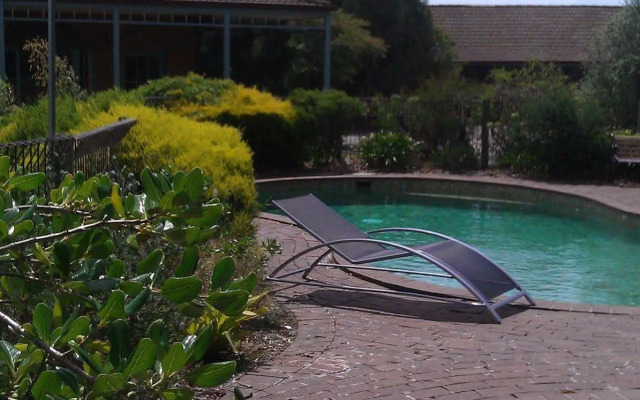 Sanctuary Inn on Westernport