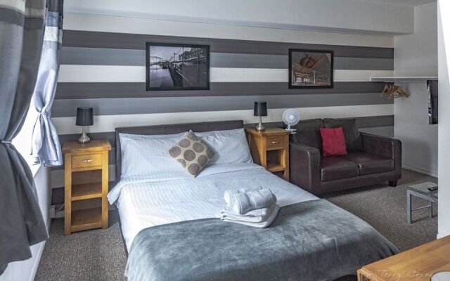 The Suite at Whitelane Lets