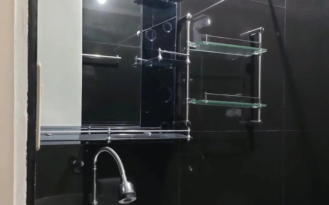 Rapid Rise Hotel
