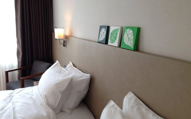 H Avenue Hotel