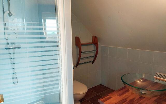 Semi-detached house near the sea, Cléder