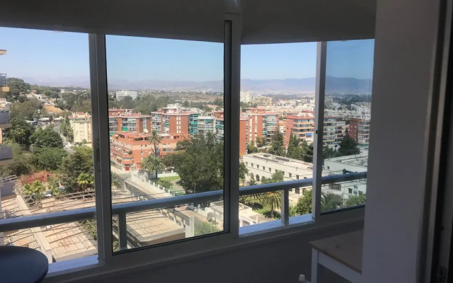 Kyo Verdiales Apartamento