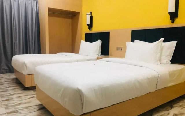 Season Inn Hotel