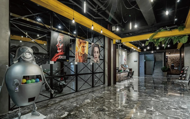 Oinn Hotel & Hostel Tainan