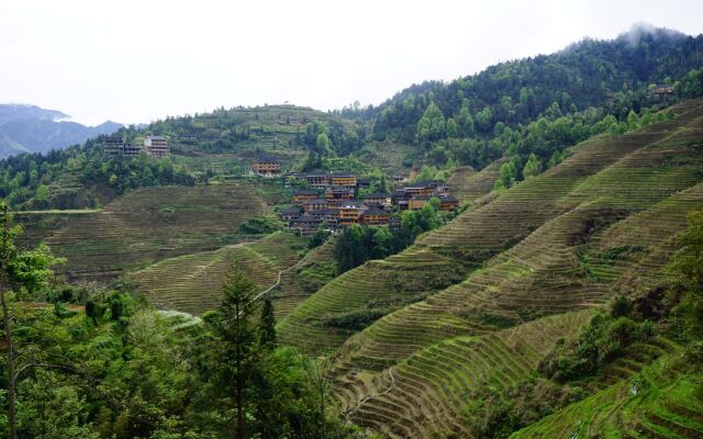 Tianranju Inn Longsheng