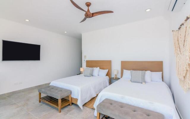 The one and only Pedregal Hollywood House