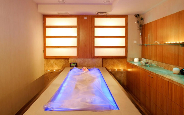 Richmond Nua Wellness -Spa - Adults Only