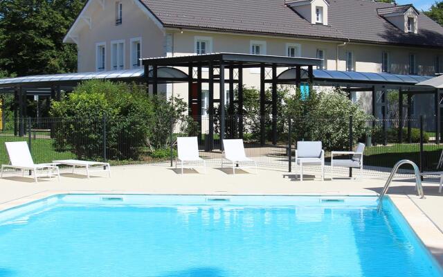 The Residence Hotel